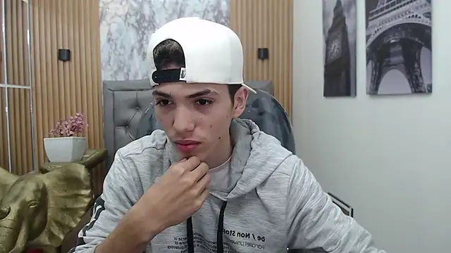 Snapshot of Asher_costa chatting on April 2026 11:09:02 PM Asher costa online show from April 2026 11:09:02 PM