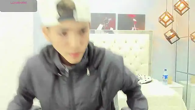 Snapshot of Asher_costa chatting on April 2026 11:32:01 PM Asher costa online show from April 2026 11:32:01 PM