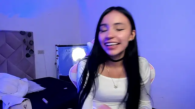 Chloe Miller 2 online show from March 2026 10:27:02 PM