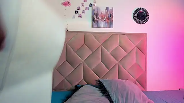 Chloe Miller 2 online show from May 2026 10:27:02 PM