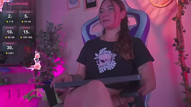 issa monterrey  online show from February 2026 12:46:01 PM