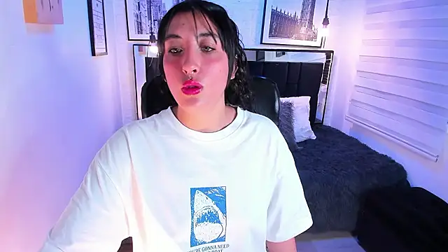 Snapshot of ladyraing chatting on February 2026 03:07:02 AM ladyraing online show from February 2026 03:07:02 AM