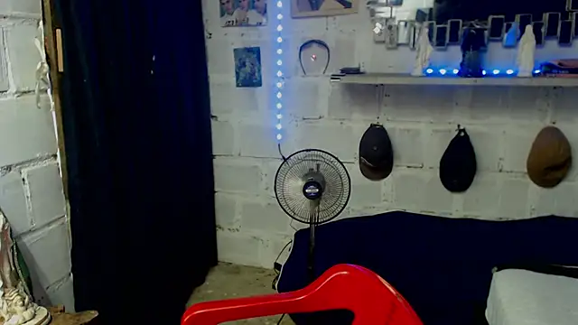 paul-mendezx online show from February 2026 07:08:01 PM