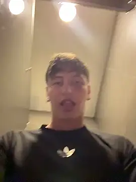 ARON LUXX online show from June 2026 05:27:02 PM