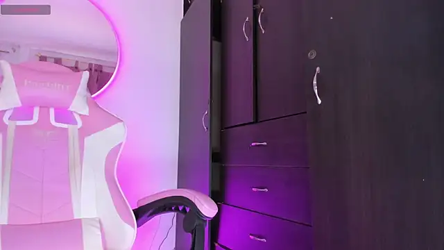 isabellalovestory online show from April 2026 07:08:01 AM