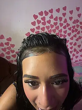 Snapshot of bruxinhadeblairrr chatting on June 2026 10:05:02 PM bruxinhadeblairrr online show from June 2026 10:05:02 PM