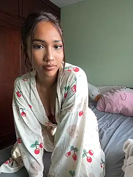 lyla luv online show from February 2026 09:56:02 AM