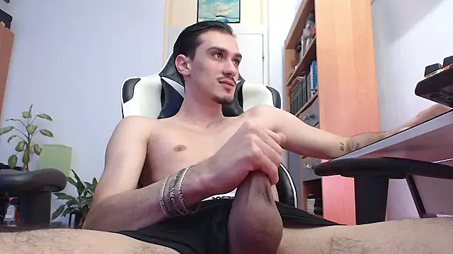 Snapshot of silasluxor chatting on March 2026 09:06:02 AM silasluxor online show from March 2026 09:06:02 AM