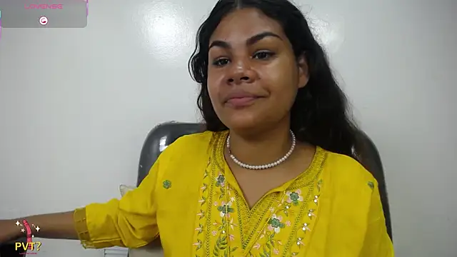 yaazhinii online show from April 2026 11:48:01 AM