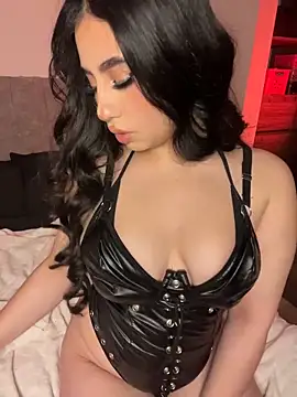 Sofiia Vegaa online show from February 2026 12:00:01 AM