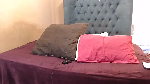 ChubbyBustyX online show from May 2026 09:13:02 AM