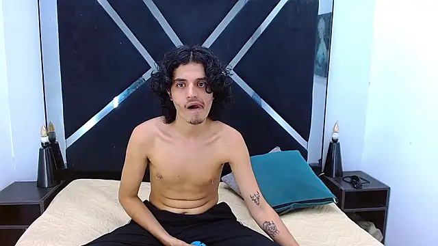 Snapshot of SamiSaturno chatting on February 2026 07:22:01 PM SamiSaturno online show from February 2026 07:22:01 PM