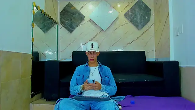 Golden princess online show from February 2026 04:02:02 AM