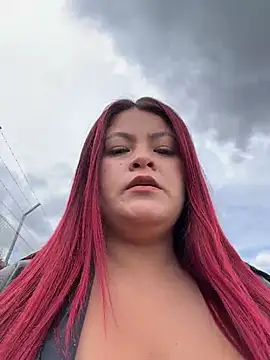 Lia-Moon77 online show from May 2026 05:51:02 PM