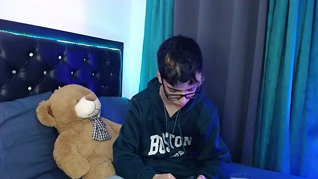 gabriel x18 online show from February 2026 05:04:01 AM