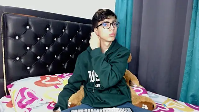 gabriel x18 online show from February 2026 05:26:01 AM