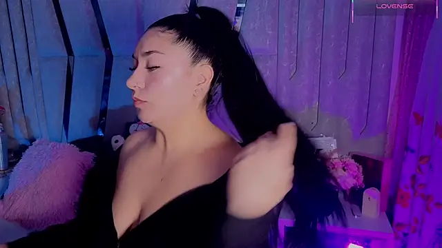 Snapshot of Grecia_Valmont chatting on February 2026 07:43:02 PM Grecia Valmont online show from February 2026 07:43:02 PM