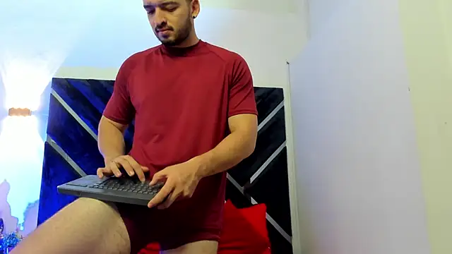 Logan Wolf-js online show from July 2026 08:33:02 PM