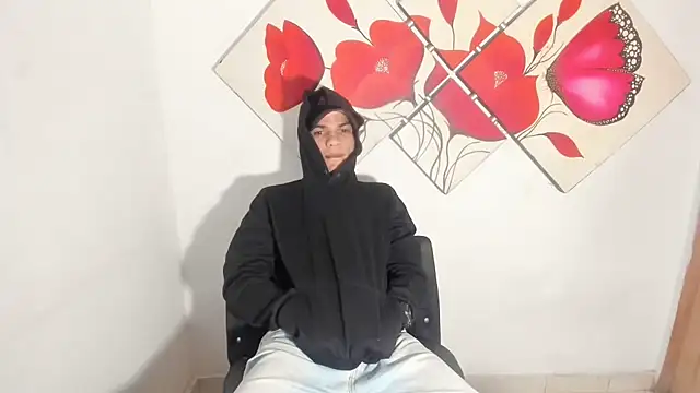 Jesshot bigcock20cm online show from June 2026 05:17:01 AM