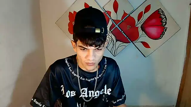 Jesshot bigcock20cm online show from July 2026 03:04:01 AM