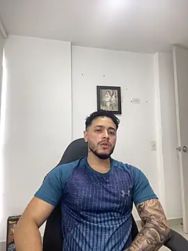 Snapshot of MattiaDupont chatting on April 2026 09:30:01 PM MattiaDupont online show from April 2026 09:30:01 PM