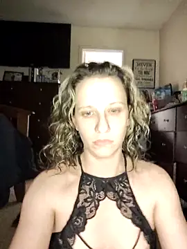 sexyymeli online show from April 2026 06:05:01 AM