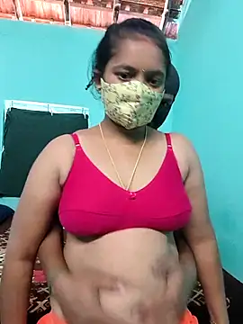 Snapshot of Tamilkannadacouple chatting on February 2026 05:24:01 AM Tamilkannadacouple online show from February 2026 05:24:01 AM