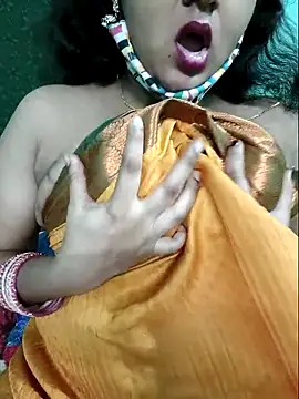 Snapshot of Tamilkannadacouple chatting on May 2026 06:02:02 PM Tamilkannadacouple online show from May 2026 06:02:02 PM