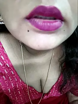 Snapshot of Tamilkannadacouple chatting on May 2026 06:20:02 AM Tamilkannadacouple online show from May 2026 06:20:02 AM