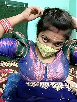 Snapshot of Tamilkannadacouple chatting on May 2026 06:24:01 PM Tamilkannadacouple online show from May 2026 06:24:01 PM