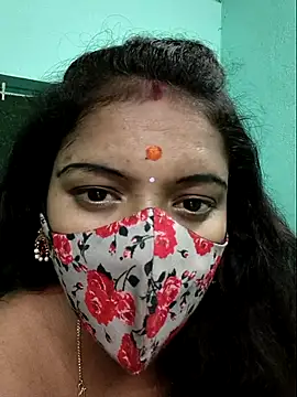 Snapshot of Tamilkannadacouple chatting on May 2026 06:04:02 PM Tamilkannadacouple online show from May 2026 06:04:02 PM