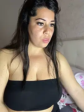 Snapshot of Michelavip chatting on April 2026 03:45:01 PM Michelavip online show from April 2026 03:45:01 PM