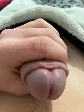 enormebitedu31 online show from February 2026 09:08:01 PM