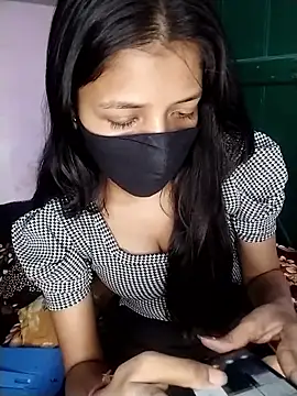 Snapshot of Naina-hott chatting on February 2026 07:10:02 PM Naina-hott online show from February 2026 07:10:02 PM