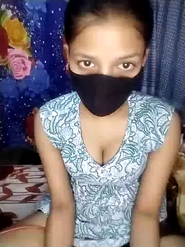 Snapshot of Naina-hott chatting on February 2026 07:10:01 PM Naina-hott online show from February 2026 07:10:01 PM