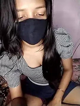 Snapshot of Naina-hott chatting on February 2026 06:39:02 PM Naina-hott online show from February 2026 06:39:02 PM