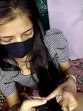 Snapshot of Naina-hott chatting on March 2026 04:55:01 PM Naina-hott online show from March 2026 04:55:01 PM