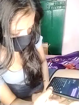 Snapshot of Naina-hott chatting on March 2026 06:12:01 PM Naina-hott online show from March 2026 06:12:01 PM