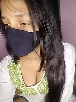 Snapshot of Naina-hott chatting on April 2026 07:25:01 PM Naina-hott online show from April 2026 07:25:01 PM