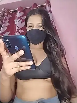 Naina-hott online show from July 2026 07:56:04 PM