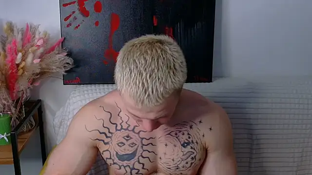 Snapshot of SterlingNoir chatting on February 2026 10:33:01 AM SterlingNoir online show from February 2026 10:33:01 AM