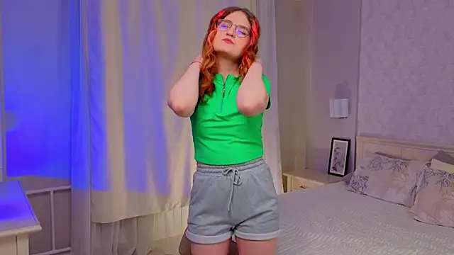 MaggieCata online show from February 2026 01:13:01 AM