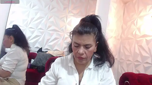 Snapshot of jennifer_0717 chatting on April 2026 12:26:02 AM jennifer 0717 online show from April 2026 12:26:02 AM