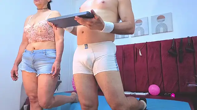 Snapshot of Giselle_James chatting on February 2026 08:56:02 PM Giselle James online show from February 2026 08:56:02 PM