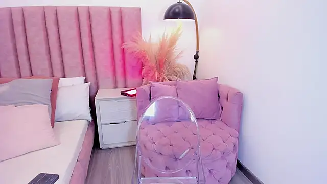 im lily  online show from May 2026 12:57:02 PM