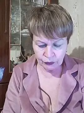 SophieBurns online show from May 2026 02:01:01 PM