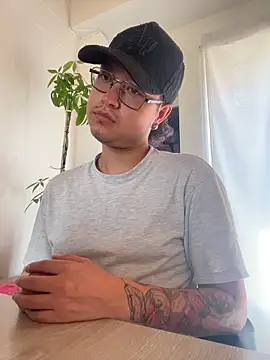 Snapshot of Samael_Garro chatting on February 2026 07:13:02 PM Samael Garro online show from February 2026 07:13:02 PM