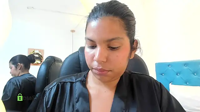 Dulcecooper1 online show from April 2026 05:30:01 PM