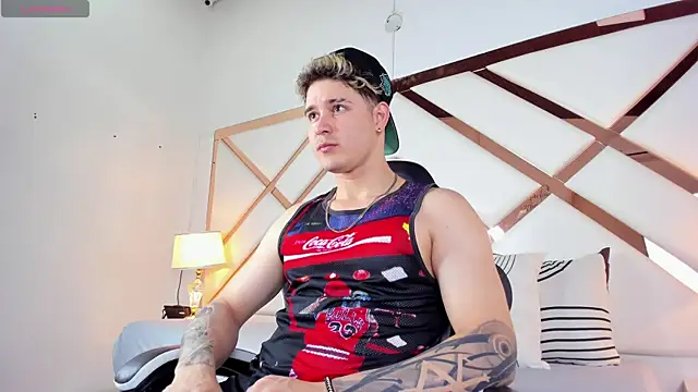 rayan linxx online show from February 2026 07:43:01 PM