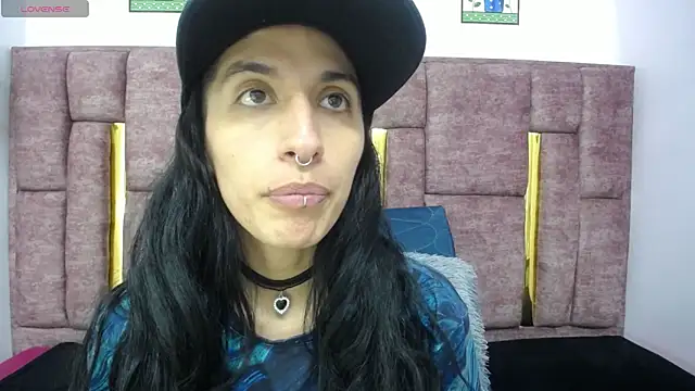 FRANCESCA LOVE  online show from April 2026 04:04:01 AM